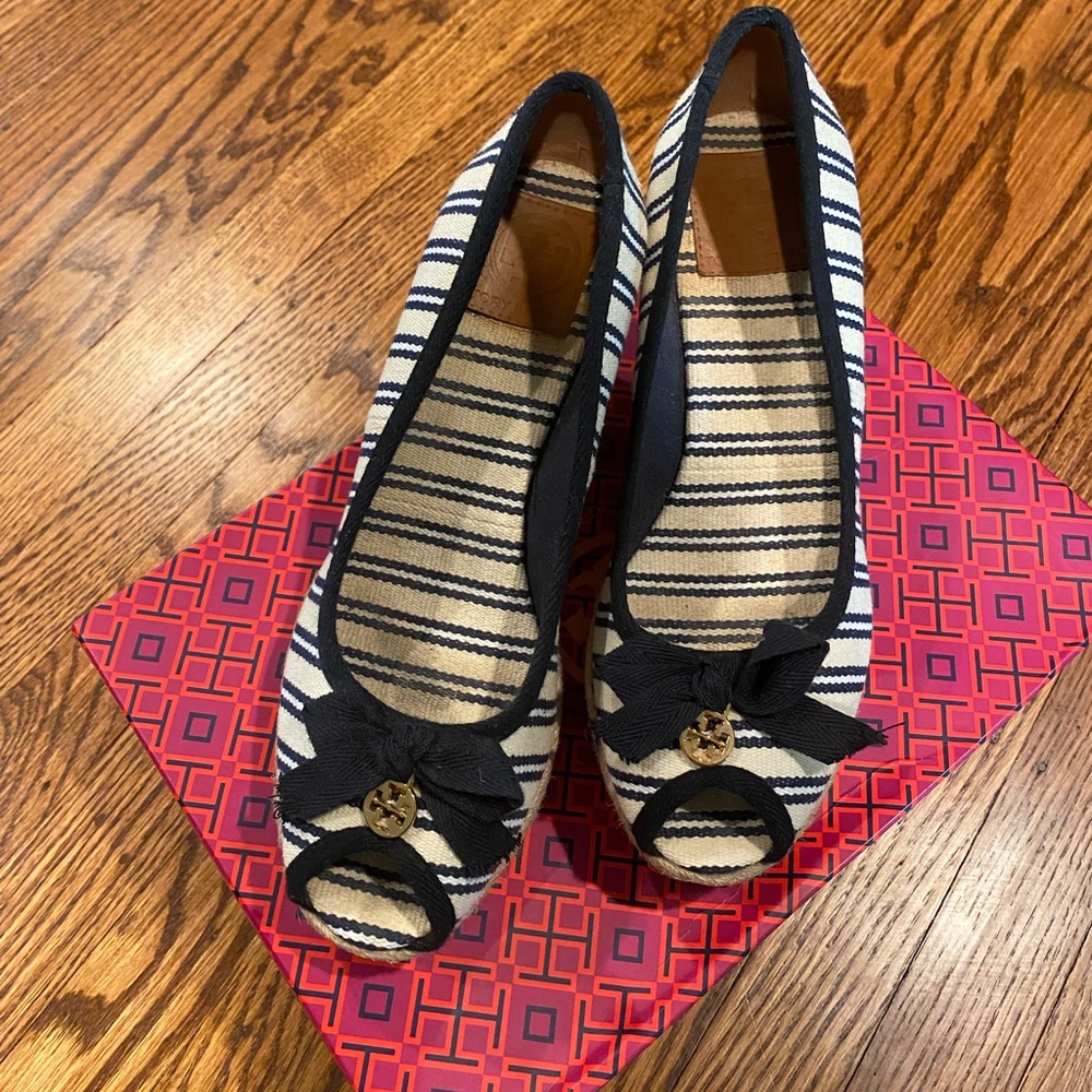 Tory Burch wedges size 9